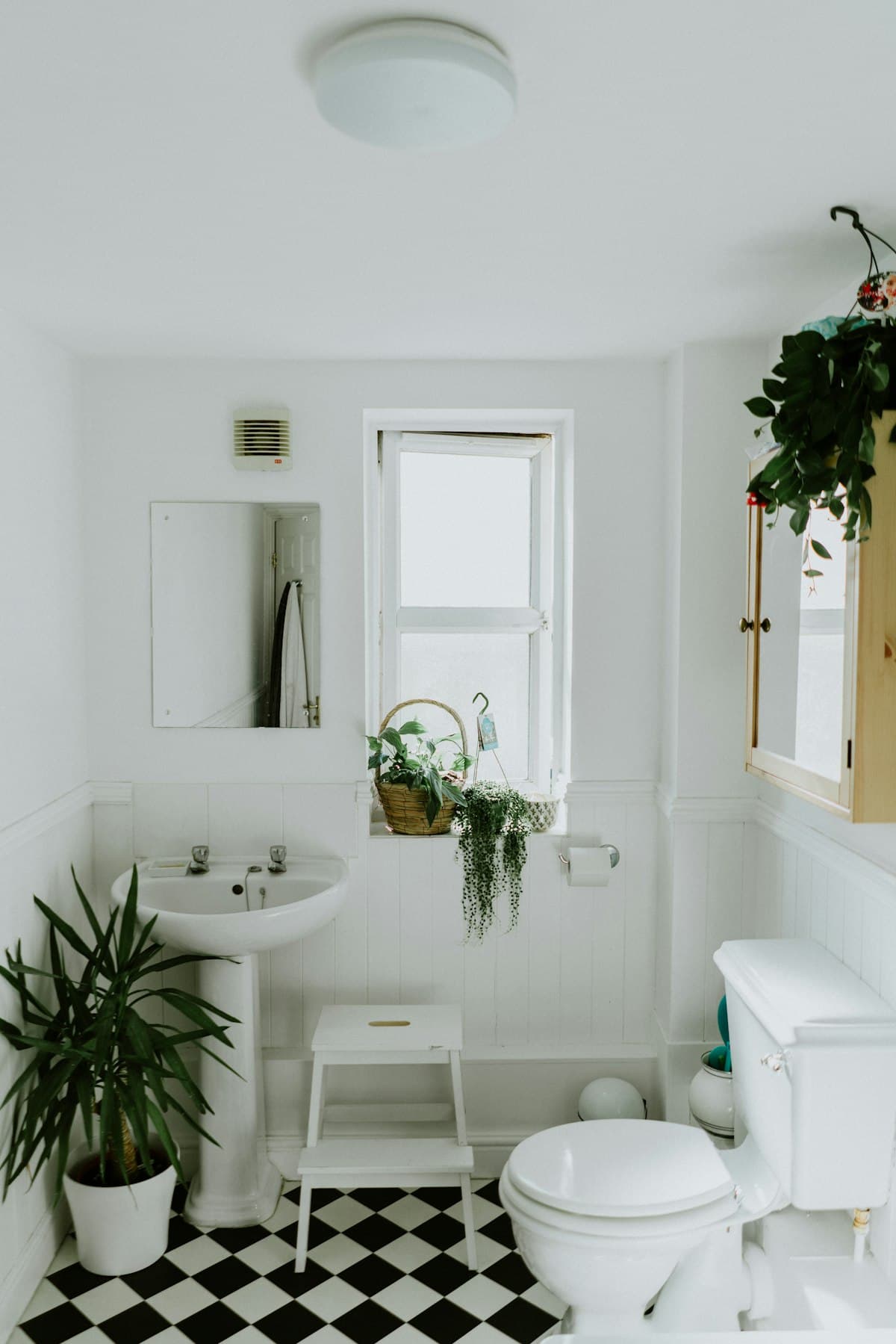 Renovation electrique salle de bain moderne a Cannes